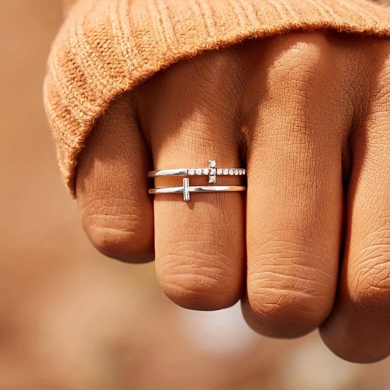 Double Bar - Delicate Cross Ring
