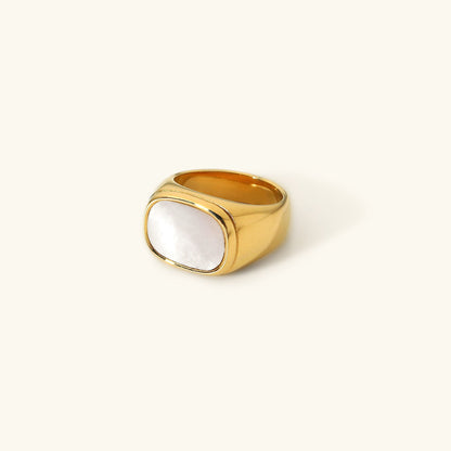 Olivia - Smooth Shell Gold Ring