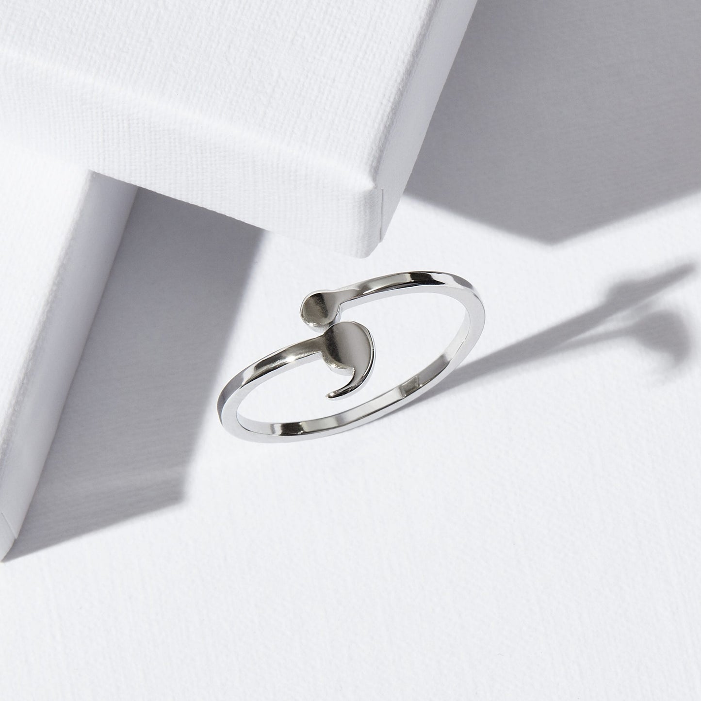 Delicate Semicolon Ring - Quincy Ring